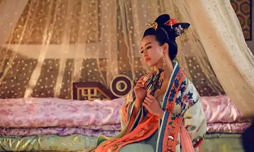 9位人气女星演反派赵露思坏得让人厌,李沁成经典,赵丽颖大反差让人认不出
