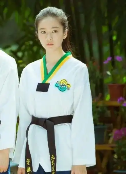 不想和公司分红,这几个家庭作坊的童星,慢慢糊掉了,可惜好演技
