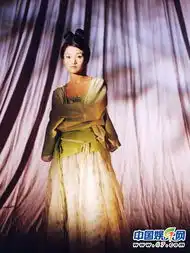 古装美女今昔对比一40岁刘晓庆远胜24岁刘雨欣
