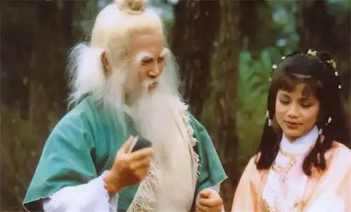 黄蓉一生到底经历了什么把三个孩子的名字连起来读,就明白了