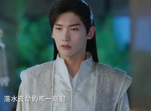 双世宠妃3曲小檀爱过墨言忱,给休书说的话太深情,差点就在一起