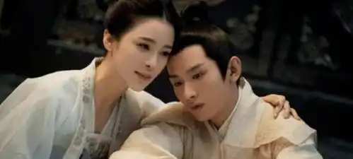 长安诺赵樱子时刻摆出一脸姨母笑,与成毅没cp感,丫环更抢镜
