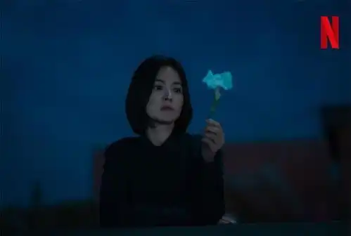 黑暗荣耀男女主年龄差引热议,宋慧乔走红那年李到晛才3岁