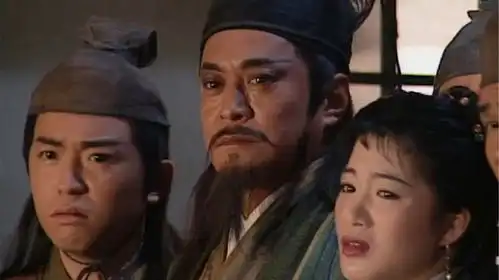 笑傲江湖令狐冲妓院养伤,被余沧海羞辱,岳不群见死不救
