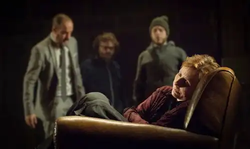 你看过巴西仓库剧院演绎的哈姆雷特吗
