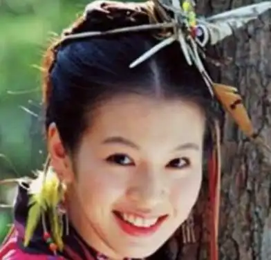 仙剑奇侠传里的阿奴曾胖到认不出,如今32岁颜值在线
