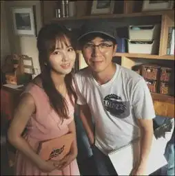 金秘书为何那样朴俊和导演确定执导tvn新剧触及真心这部则是网路小说改编