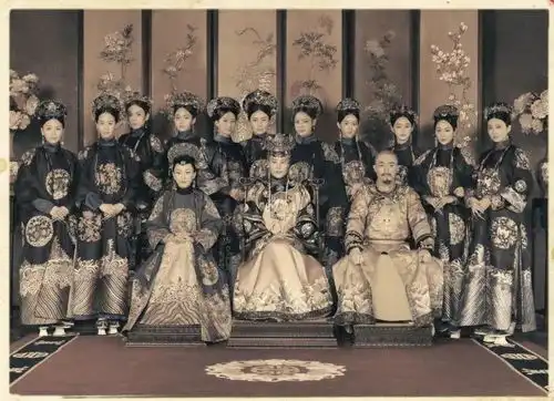 质感真棒大牌摄影师曝出如懿传老照片剧照
