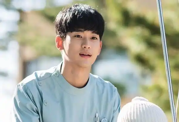 虽然是神经病但没关系金秀贤徐睿知预告剧照释出
