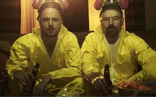 影迷们注意啦经典影集绝命毒师最新续集电影将抢先登陆奈飞
