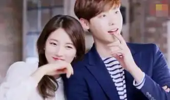 李钟硕新剧热拍与秀智上演摸头杀
