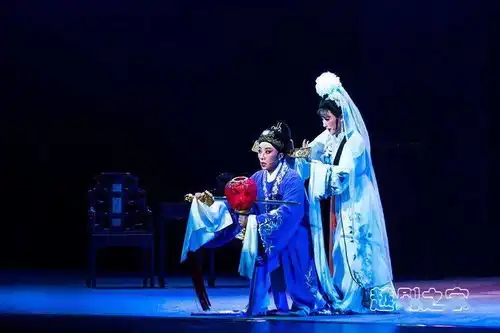 绍百王牌大戏情探高清导赏
