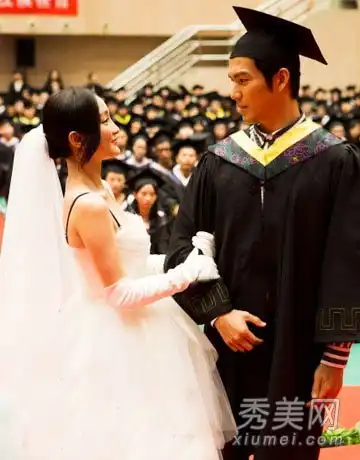 周迅婚纱照曝光