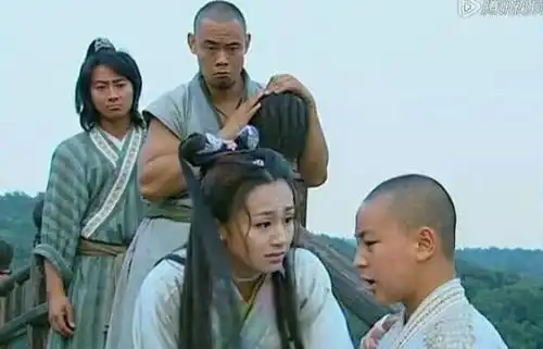 乌龙闯情关17年之后主角都不温不火但是龙套疯女人却红到发紫
