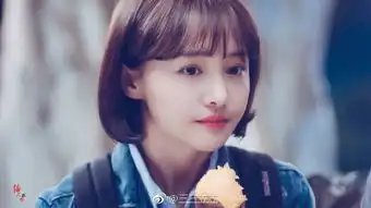 被问暖心事第一个想到男朋友,何以让郑爽如此清纯到极致
