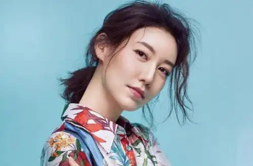 高露是真的低调的好演员,认真演戏,是真正的好演员
