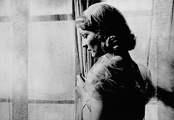 她是唯一可以媲美赫本的女人,生的短暂,活的绚烂