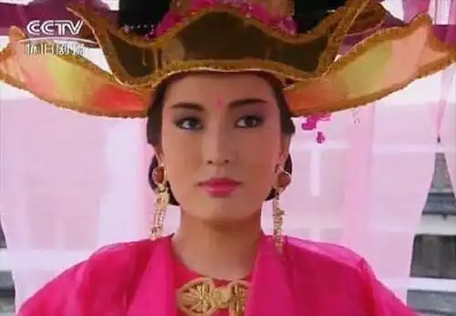 还记得白玉川莲花争霸吗27年前的第一代中性女神塔琳托娅