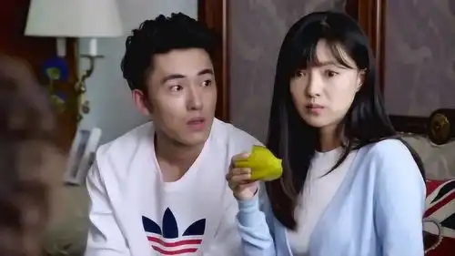 富二代带农村女友见母亲,见整容脸的婆婆,看见媳妇眼睛移不开了