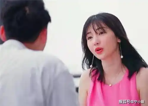 集体放飞7位小花接连被疑恋爱,暴露娱乐圈新人3个尴尬现状