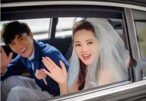 伊能静18岁儿子男扮女装被网暴单亲家庭影响大还是个人喜好