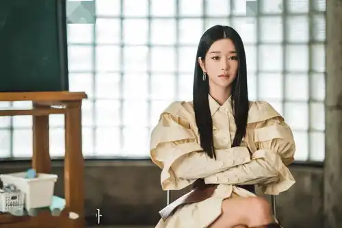 虽然是精神病但没关系,真兴风作浪姐姐的口红我给扒出来了
