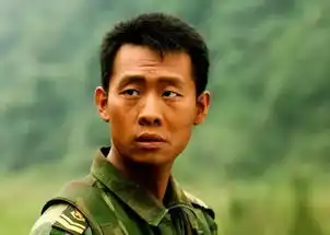 他是红海行动的突击队长,10年军旅生活,历练了整容般的演技