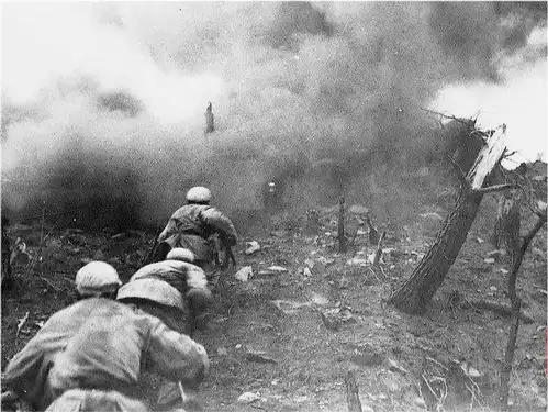 解密一位志愿军老战士所珍藏抗美援朝期间上甘岭战役战地老照片