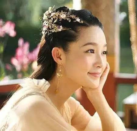 盘点古装扮相最美的女星,杨幂第五赵丽颖第四,第一名被评演技炸裂
