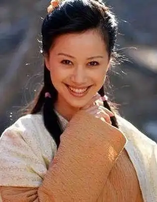 倪虹洁在电视剧娘道中饰演的隆万氏,演技浮夸流于表面
