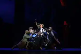 红色经典现代京剧智取威虎山平原作战荡气回肠
