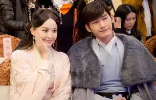 古力娜扎回应恋情曾怀疑过互相炒作