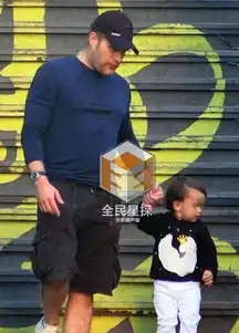 马雅舒与老公带儿女外出一家四口幸福温馨