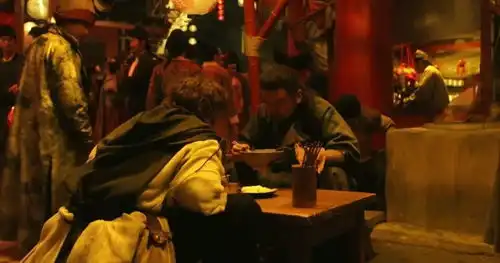 从白夜追凶到唐人街探案,悬疑剧为何喜欢做吃播