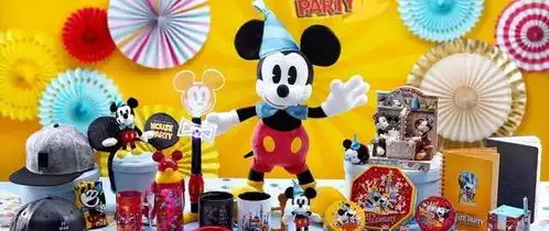 时尚圈今年都在忙啥呢答案你得问这只老鼠