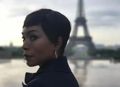 八卦如果50岁以后想这样穿比基尼