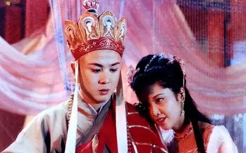 唐僧在女儿国破了色戒蝎子精勾引他时,无意间发现端倪