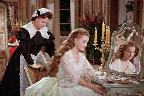 她是欧洲最美皇后身高1米72,腰围45厘米,怀孕时体重仍不过百