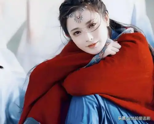 说英雄隐藏5位美女,杨超越输给了孟子义,谁是第一
