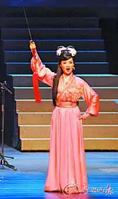 两个花木兰激活中国歌剧