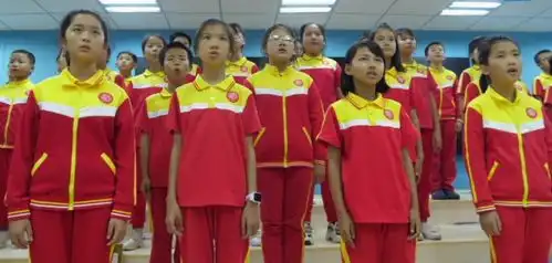 这个故事,是中国版放牛班的春天