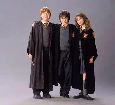 新校服居然这么好看当年我们都穿了些啥