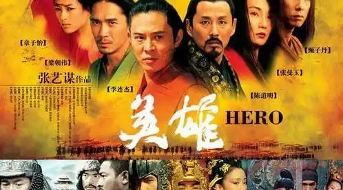 李钟硕新剧外景被网友捕获,土色西装难挡帅气颜值不过热的不行