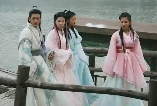 美过ab颜值巅峰的她,终于熬出头成大热剧女主,可这脸怎么了
