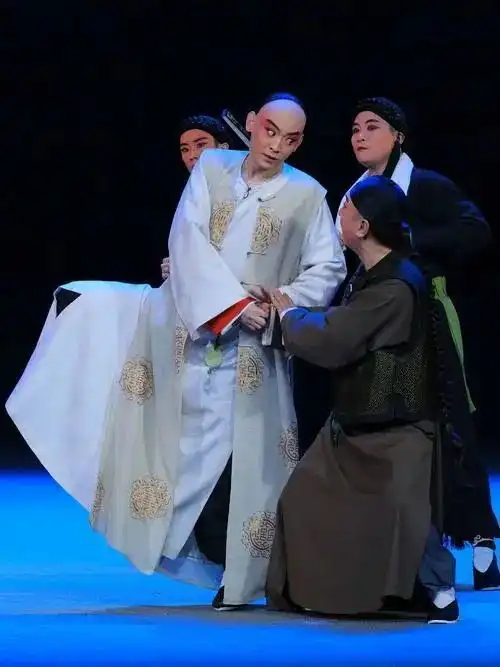 李陀︱京剧是了不起的游戏