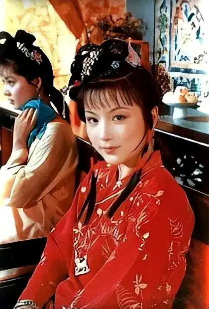八七版红楼梦史湘云剧照
