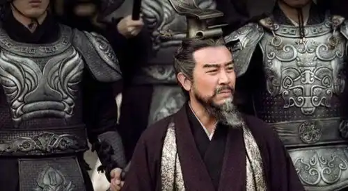 孙坚孙策袁术是什么关系为什么孙策成了袁术的手下
