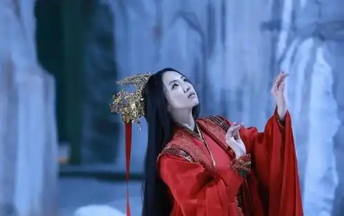 梁羽生笔下有练霓裳,古龙笔下有梅吟雪,金庸笔下却没这般好名字