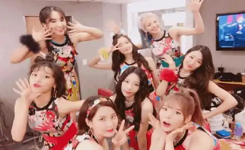 少女时代小分队即将推出,允儿剧照公开,粉丝我们的春天来了