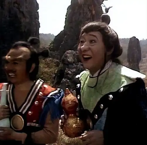 他是西游记万能演员,一人饰演20多个角色,个个出神入化